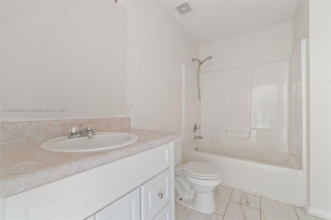 For Sale: $338,800 (3 beds, 2 baths, 2031 Square Feet)