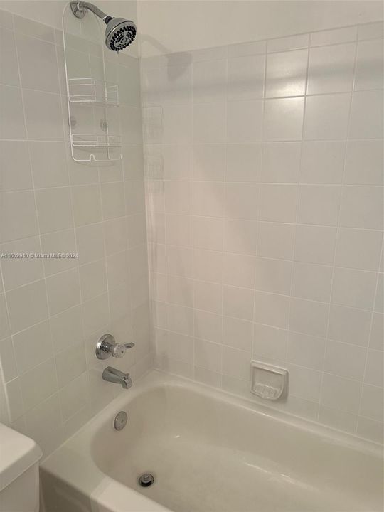 For Rent: $2,850 (2 beds, 2 baths, 1131 Square Feet)