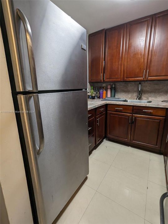 En Venta: $275,000 (2 camas, 2 baños, 903 Pies cuadrados)