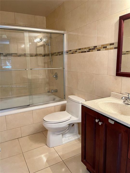 出租: $2,700 (2 贝兹, 2 浴室, 1262 平方英尺)