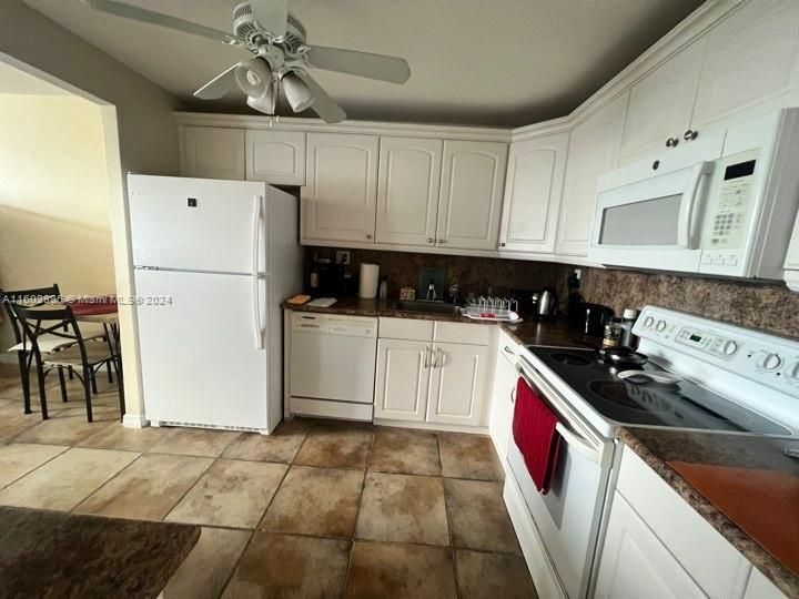 For Sale: $200,000 (1 beds, 1 baths, 780 Square Feet)