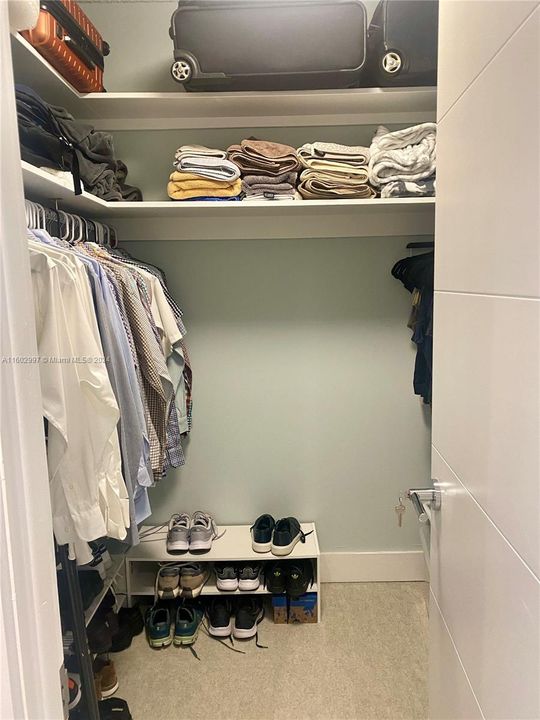 Walk-in closet