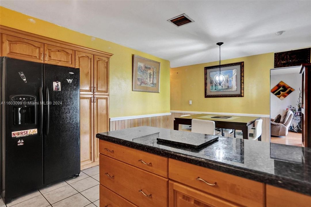 For Sale: $489,000 (4 beds, 3 baths, 1300 Square Feet)
