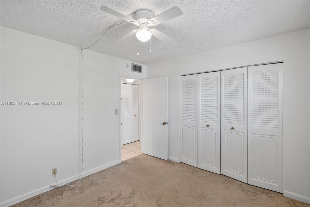 For Rent: $2,200 (2 beds, 2 baths, 954 Square Feet)