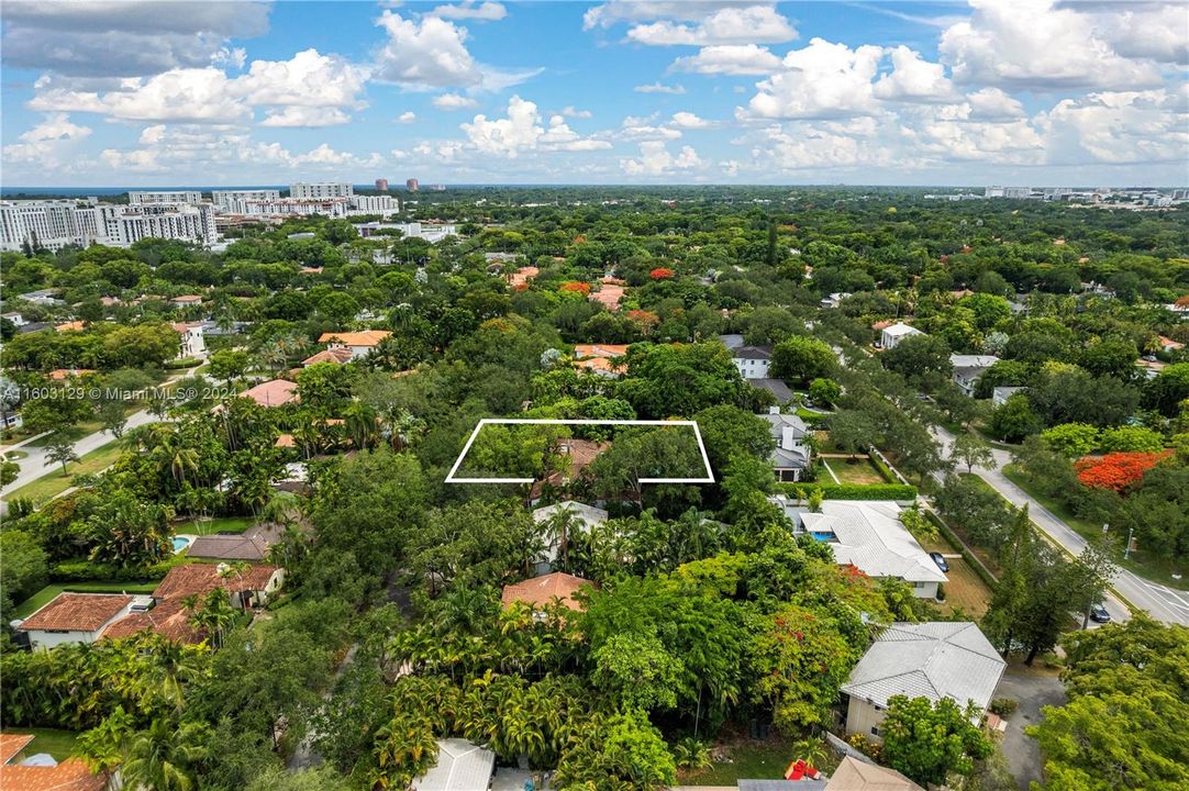 For Sale: $1,890,000 (3 beds, 2 baths, 1635 Square Feet)