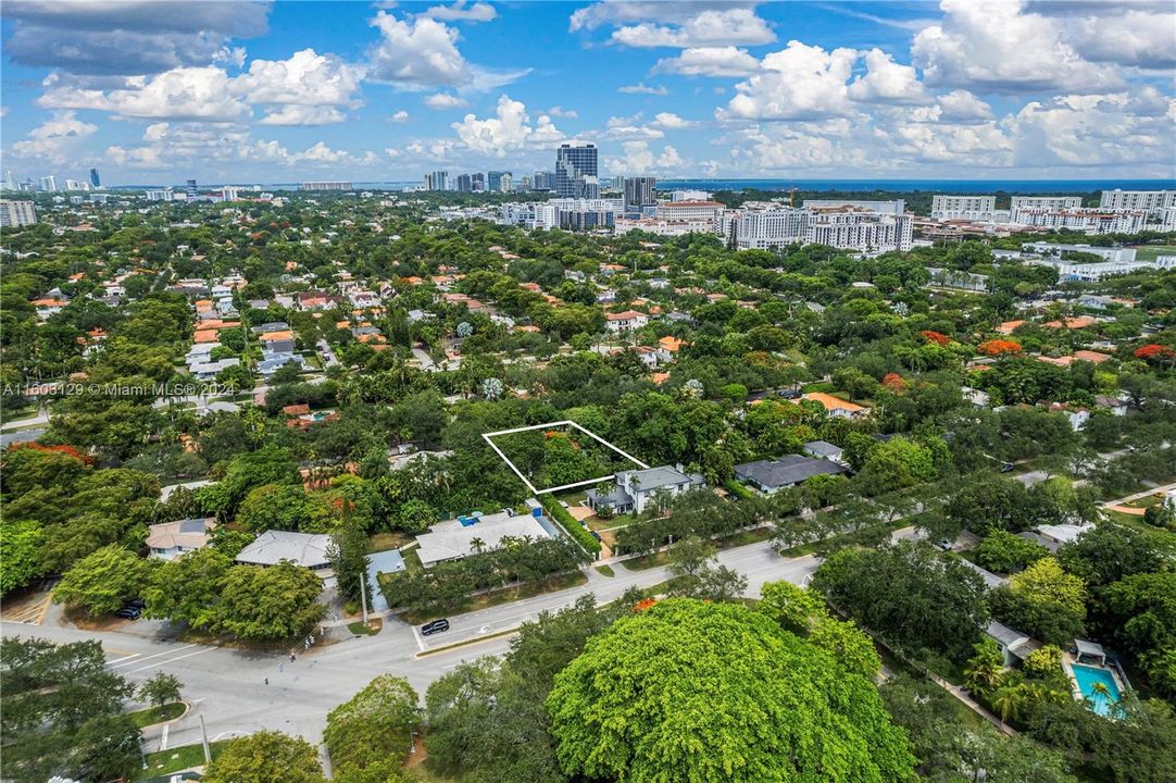 For Sale: $1,890,000 (3 beds, 2 baths, 1635 Square Feet)