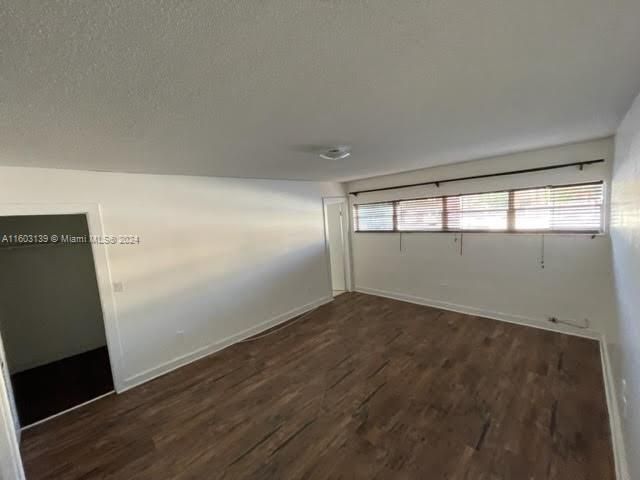 Recently Rented: $2,250 (2 beds, 2 baths, 1271 Square Feet)