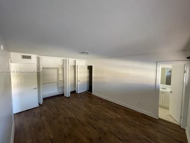 Recently Rented: $2,250 (2 beds, 2 baths, 1271 Square Feet)