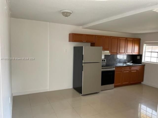Recently Rented: $2,250 (2 beds, 2 baths, 1271 Square Feet)