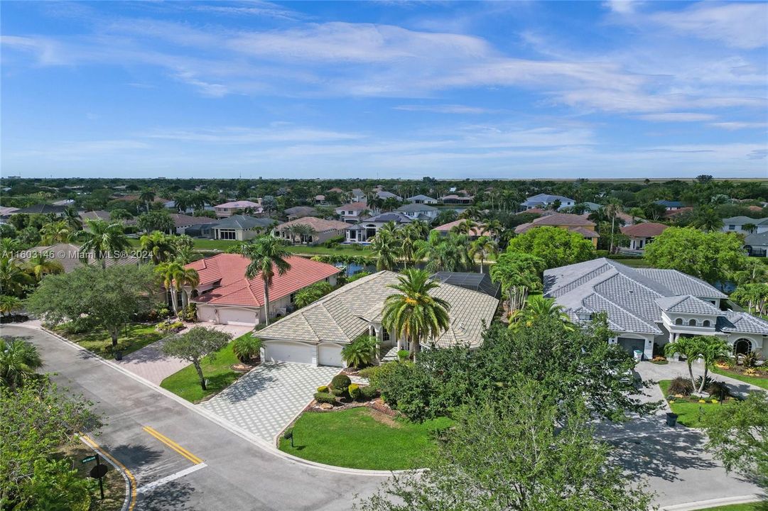 Active With Contract: $1,249,000 (4 beds, 3 baths, 3129 Square Feet)