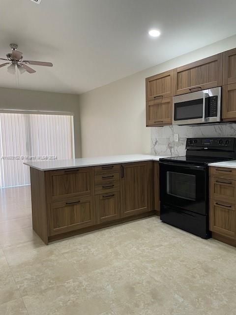 Recently Rented: $3,000 (3 beds, 2 baths, 1276 Square Feet)