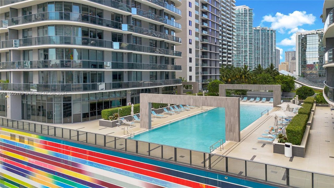 Recently Sold: $685,000 (1 beds, 2 baths, 852 Square Feet)