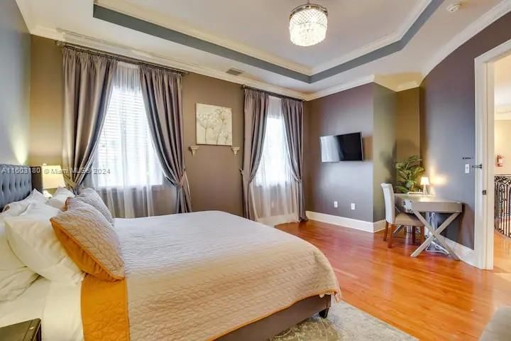 En Venta: $3,680,000 (6 camas, 6 baños, 4642 Pies cuadrados)