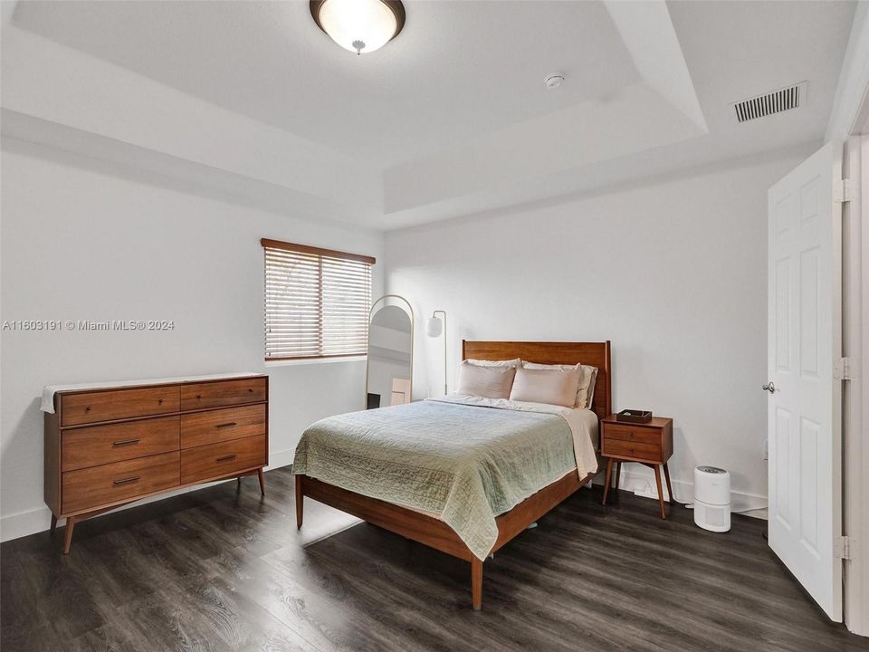 For Rent: $4,500 (3 beds, 2 baths, 1841 Square Feet)