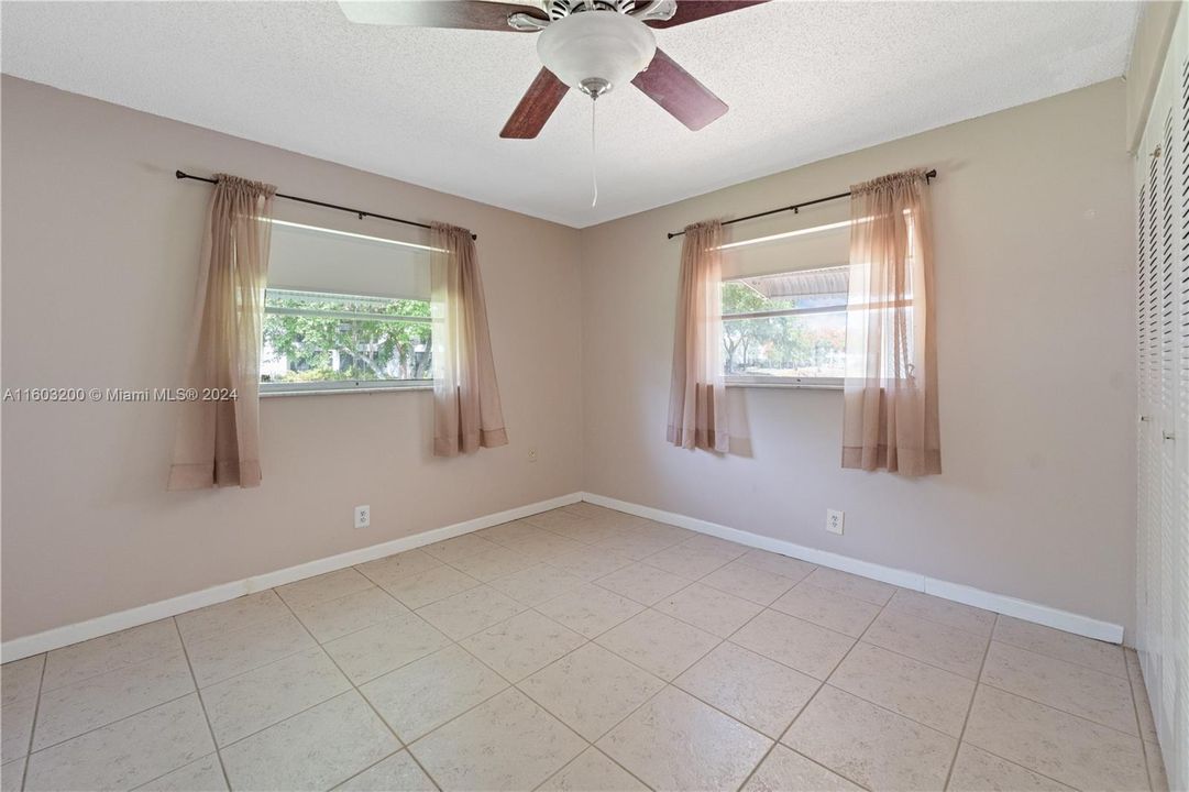 For Sale: $349,000 (2 beds, 2 baths, 1460 Square Feet)