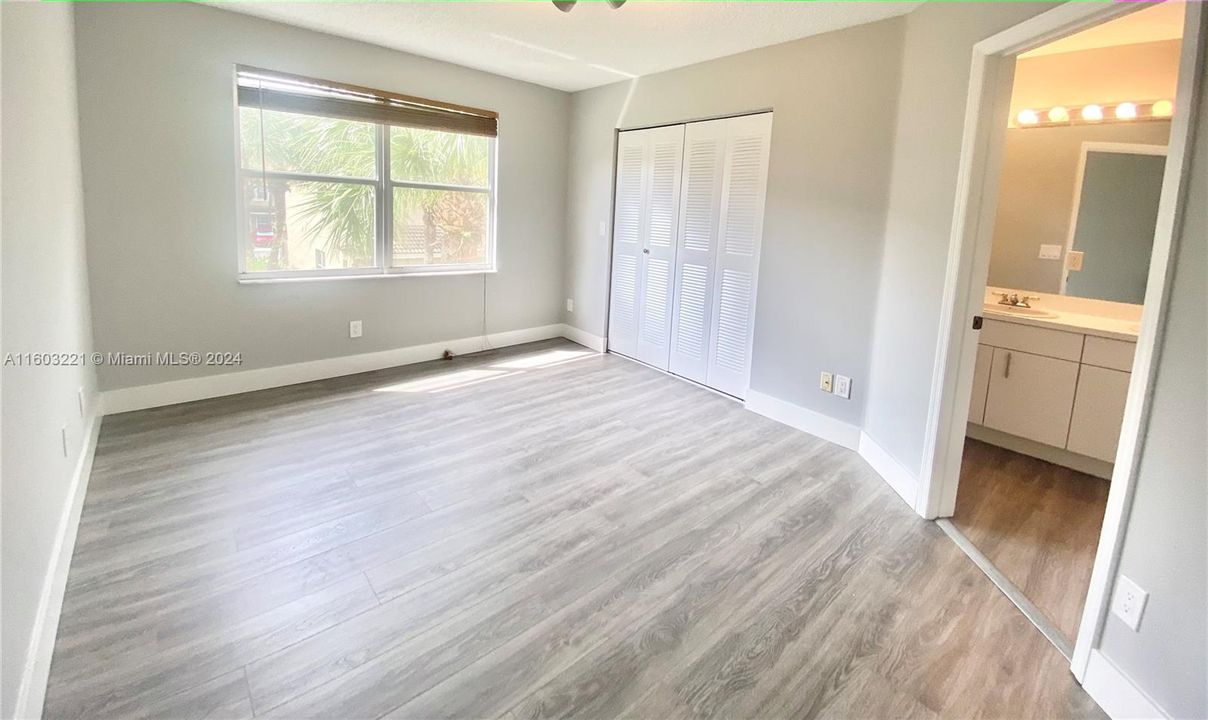 Recently Rented: $2,800 (2 beds, 2 baths, 1120 Square Feet)