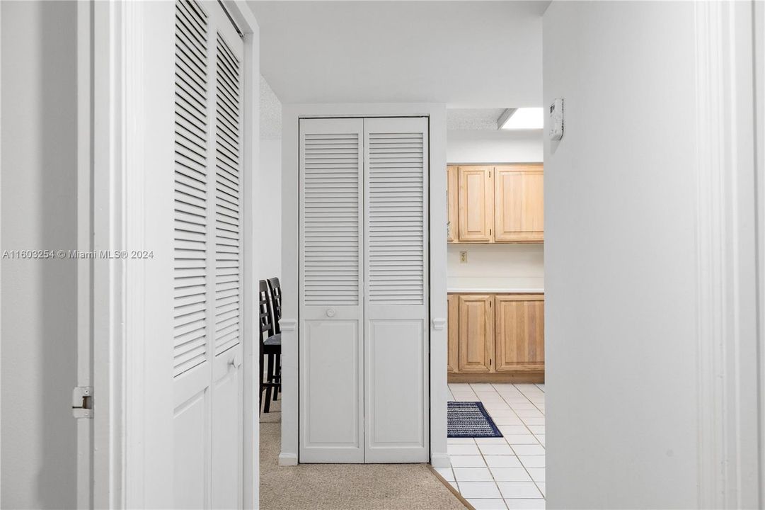 Active With Contract: $3,200 (2 beds, 2 baths, 840 Square Feet)