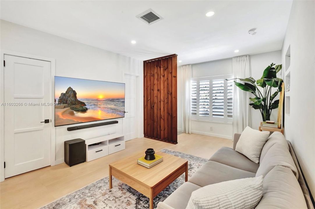 Active With Contract: $1,475,000 (2 beds, 2 baths, 0 Square Feet)