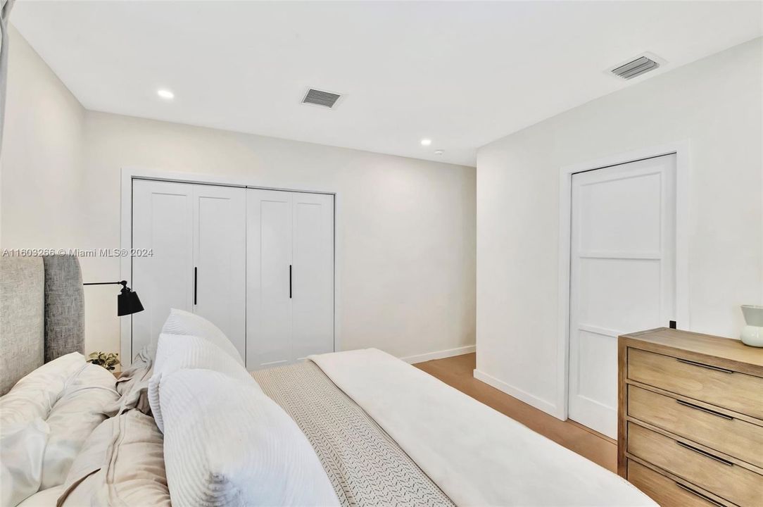 Active With Contract: $1,475,000 (2 beds, 2 baths, 0 Square Feet)