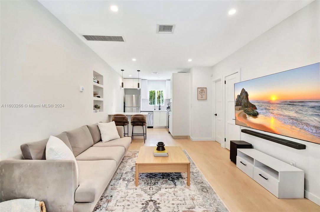 Active With Contract: $1,475,000 (2 beds, 2 baths, 0 Square Feet)