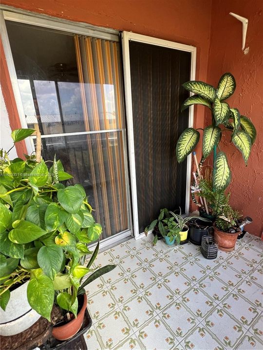 En Venta: $270,000 (2 camas, 1 baños, 1040 Pies cuadrados)