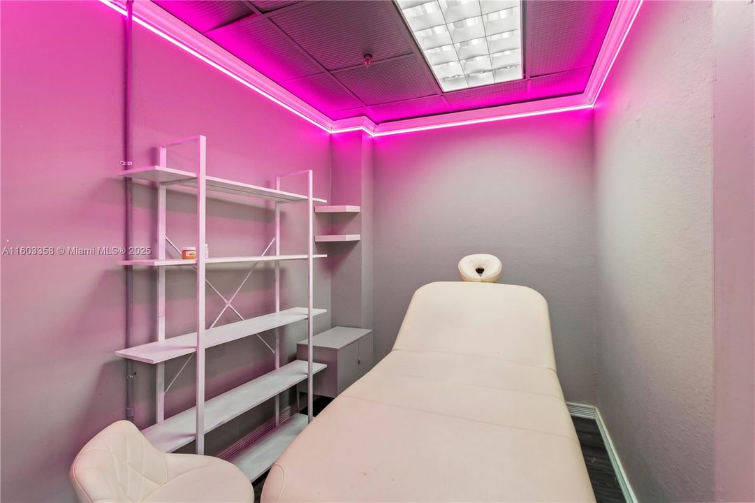 На продажу: $210,000 (0 спален, 0 ванн, 0 Квадратных фут)