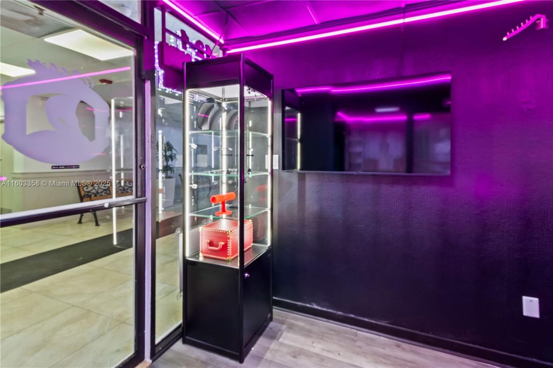 На продажу: $210,000 (0 спален, 0 ванн, 0 Квадратных фут)