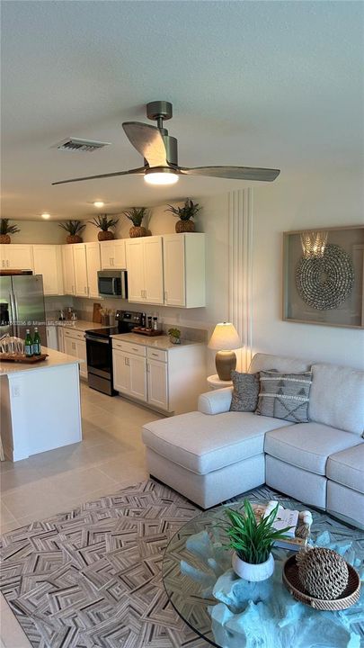 Active With Contract: $2,300 (3 beds, 2 baths, 1635 Square Feet)