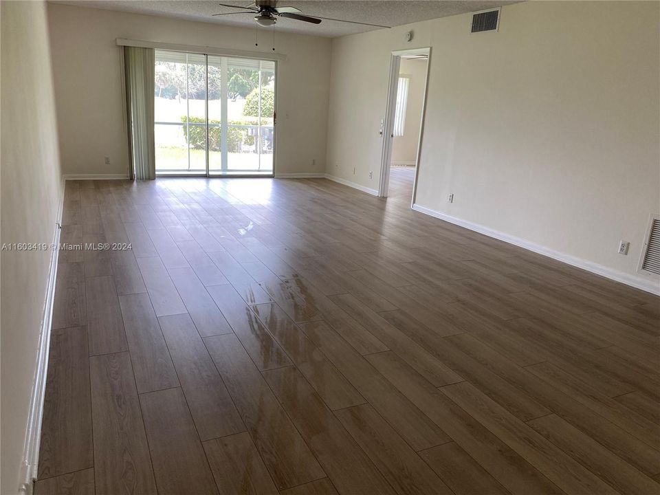 For Rent: $2,000 (1 beds, 1 baths, 1065 Square Feet)