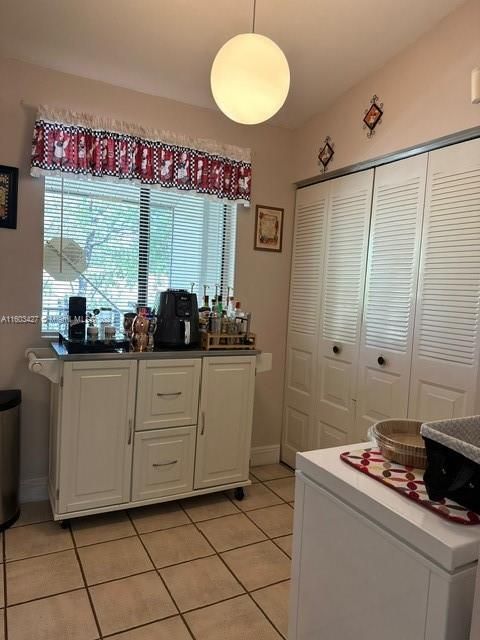 For Rent: $2,700 (2 beds, 2 baths, 1190 Square Feet)