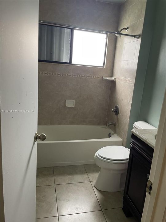 For Rent: $3,000 (3 beds, 2 baths, 1326 Square Feet)