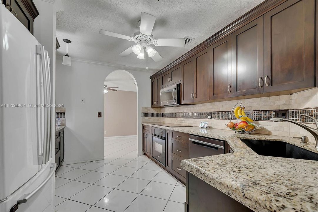 Active With Contract: $3,600 (4 beds, 2 baths, 2083 Square Feet)