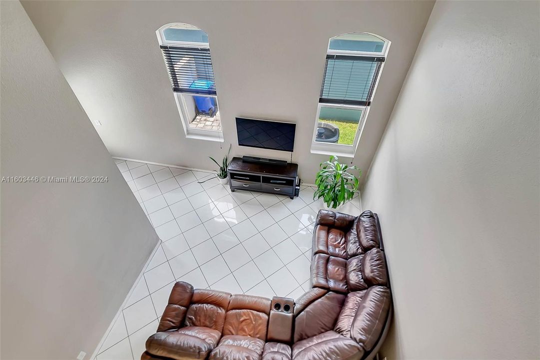 Active With Contract: $3,600 (4 beds, 2 baths, 2083 Square Feet)