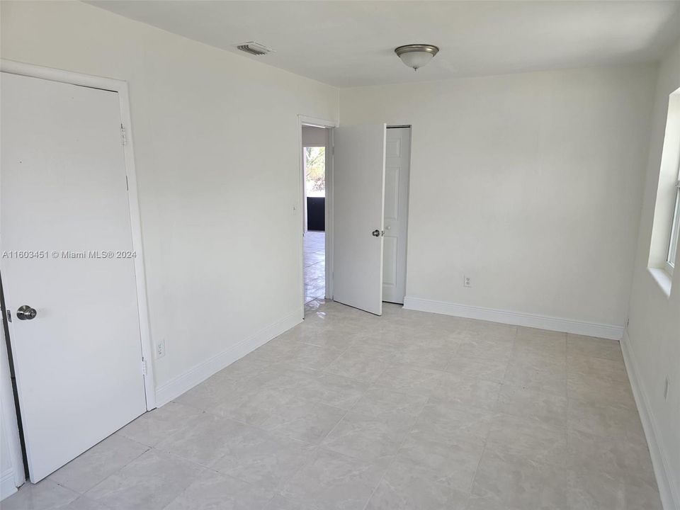 Active With Contract: $439,000 (3 beds, 2 baths, 1412 Square Feet)