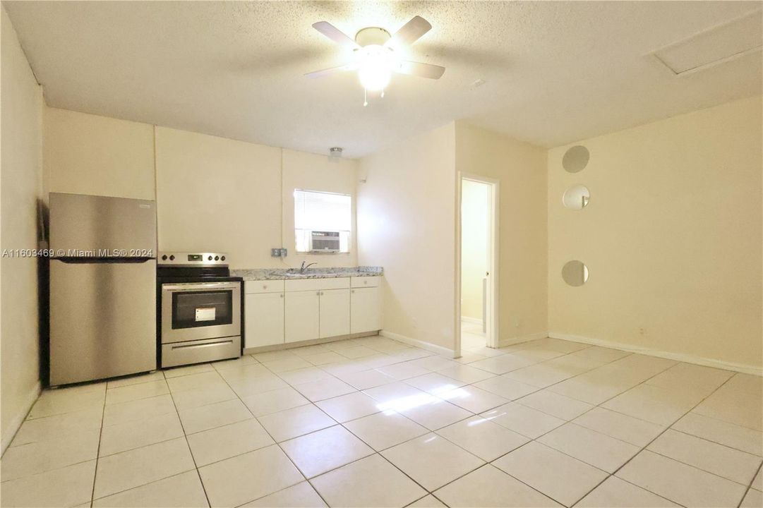 Recently Rented: $1,300 (0 beds, 1 baths, 0 Square Feet)