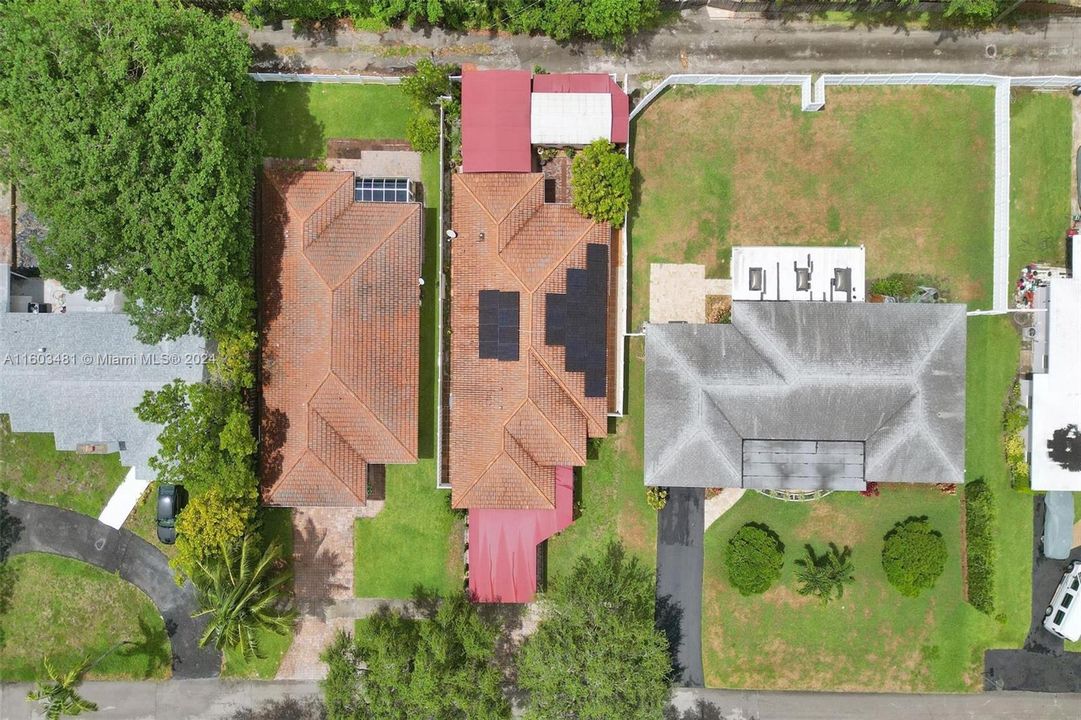 En Venta: $750,000 (3 camas, 2 baños, 1567 Pies cuadrados)