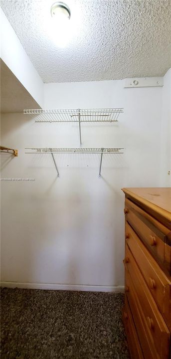 Walk-in Closet