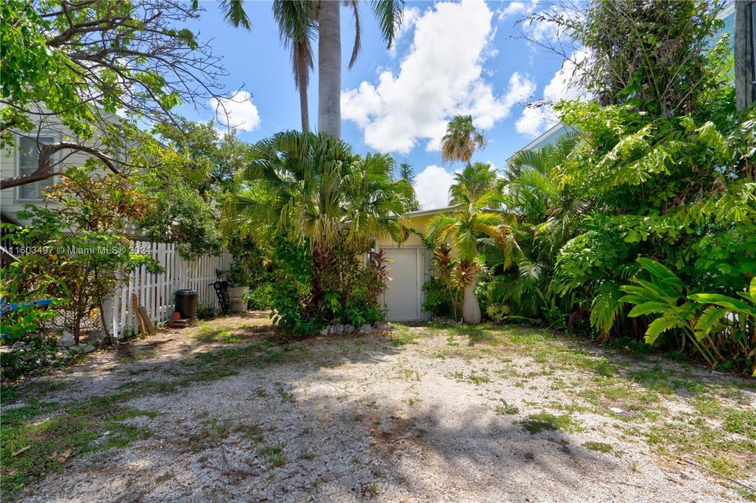 Recently Sold: $579,000 (3 beds, 2 baths, 0 Square Feet)