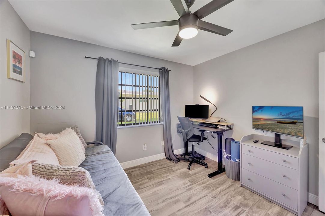 For Sale: $1,100,000 (4 beds, 2 baths, 1850 Square Feet)