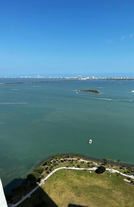 Bay views of biscayne bay and park