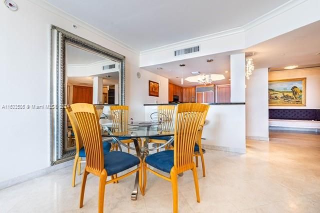 For Sale: $890,000 (1 beds, 2 baths, 1260 Square Feet)