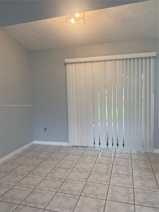 For Rent: $2,850 (3 beds, 2 baths, 1547 Square Feet)