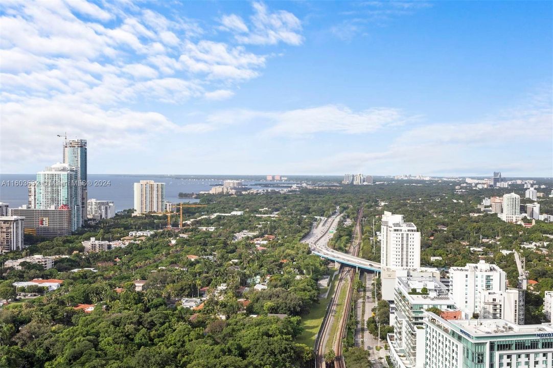 Recently Rented: $2,850 (1 beds, 1 baths, 705 Square Feet)