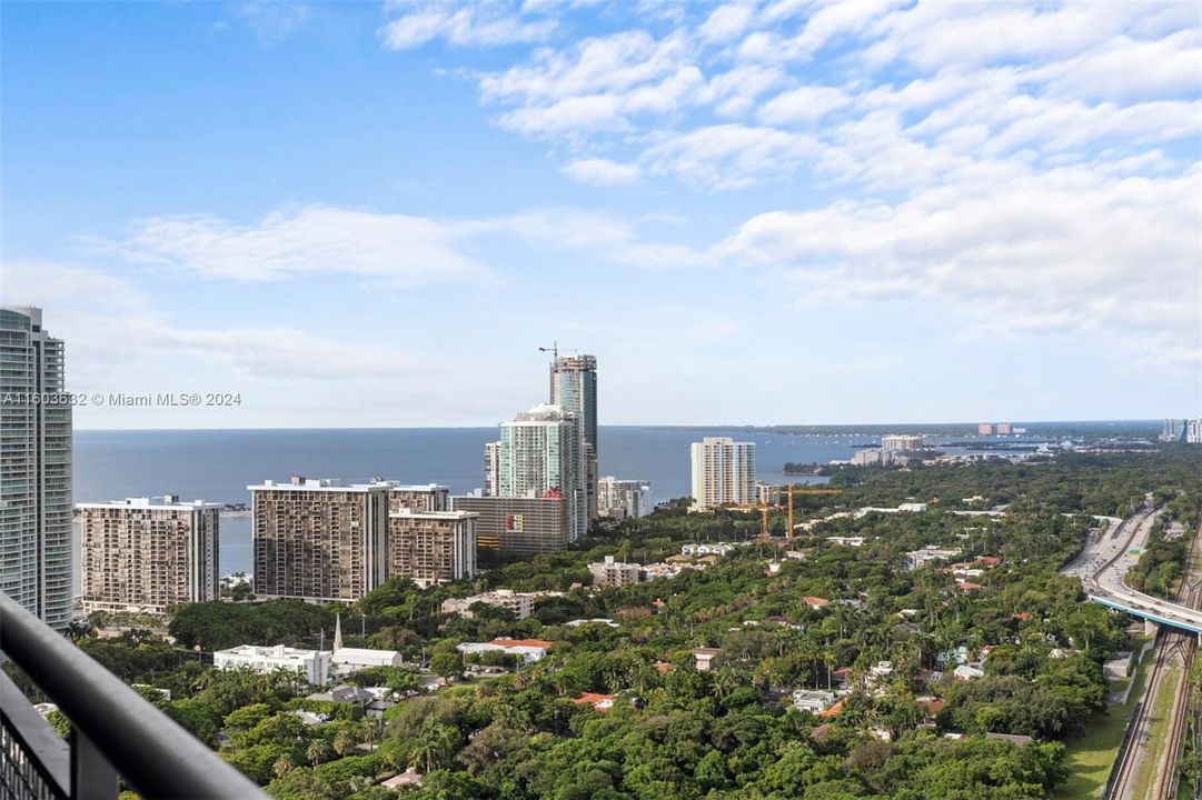 Recently Rented: $2,850 (1 beds, 1 baths, 705 Square Feet)