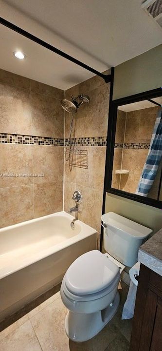 Active With Contract: $1,700 (1 beds, 1 baths, 650 Square Feet)