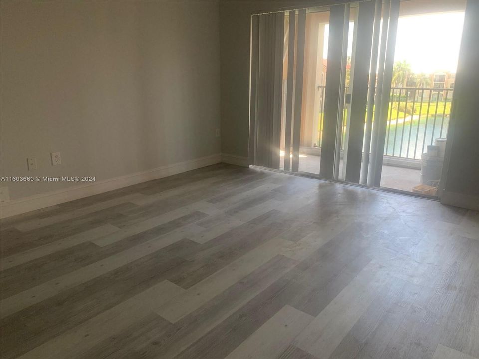 Recently Rented: $1,875 (1 beds, 1 baths, 665 Square Feet)