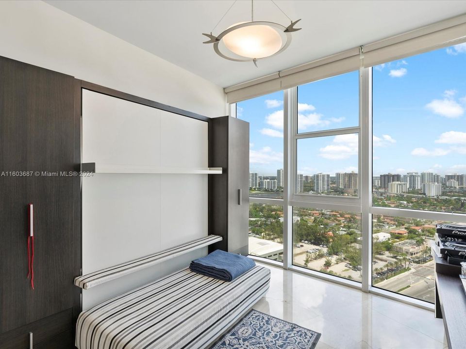 For Sale: $1,525,000 (2 beds, 2 baths, 1649 Square Feet)