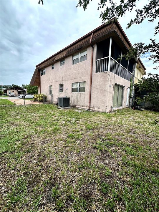 For Sale: $495,000 (3 beds, 2 baths, 1644 Square Feet)