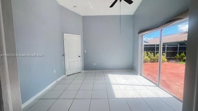 Active With Contract: $3,250 (3 beds, 2 baths, 1235 Square Feet)