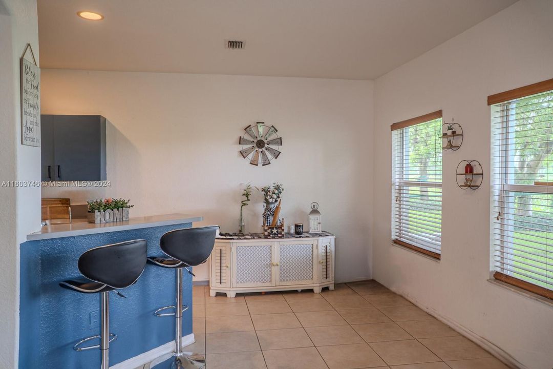 For Sale: $440,000 (3 beds, 2 baths, 1874 Square Feet)